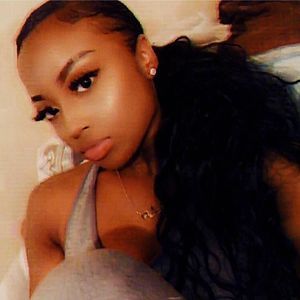 Meet your Posher, Daisha